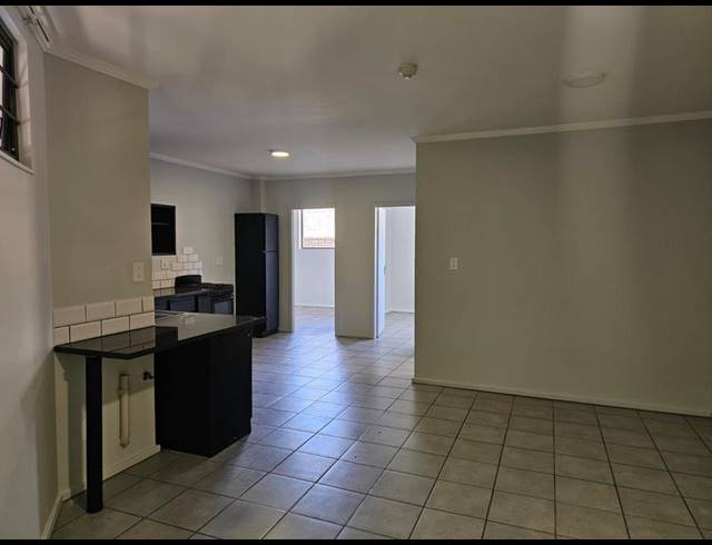 2 BEDROOM PROPERTY TO RENT IN FLORIDA